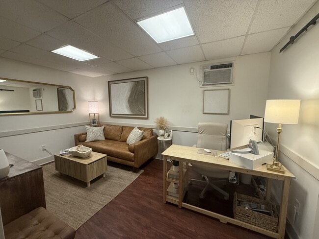 Building Photo - 23063 Texas 46STE 1