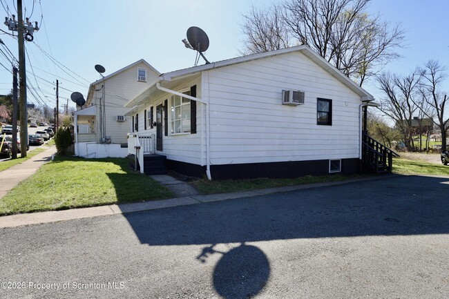 Building Photo - 15 Frederick St