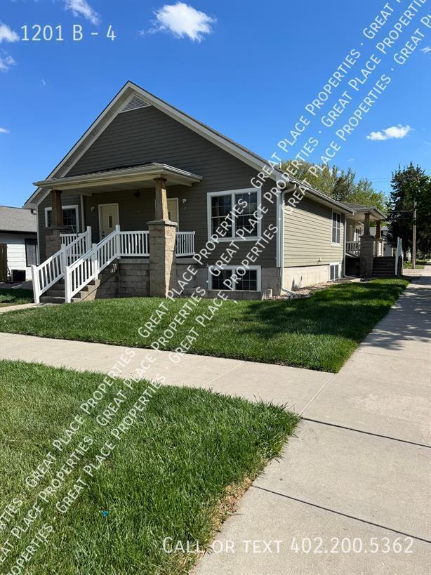 Building Photo - 1201 B-4