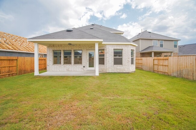 Building Photo - 10614 Whitejacket