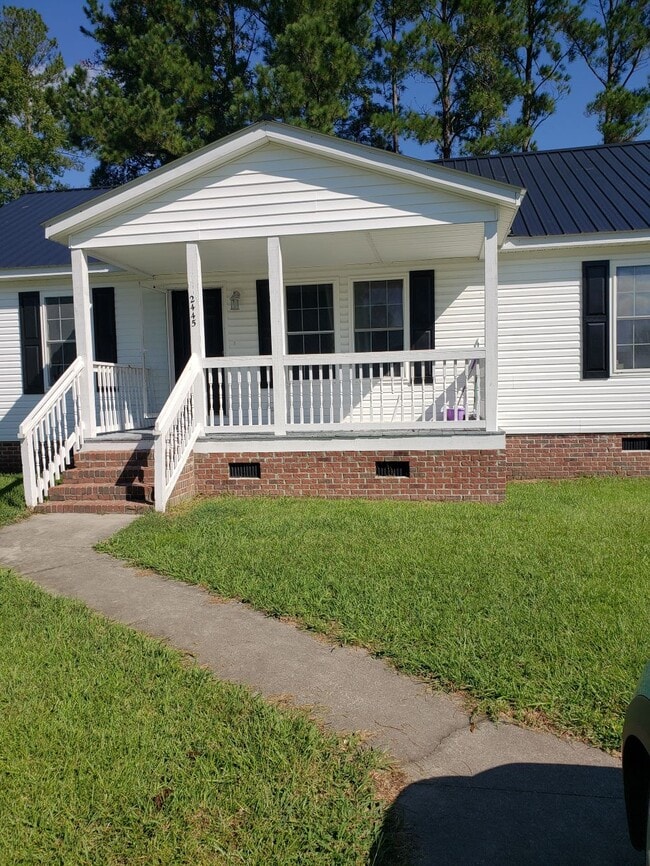 Building Photo - 2445 Farmwood Cir