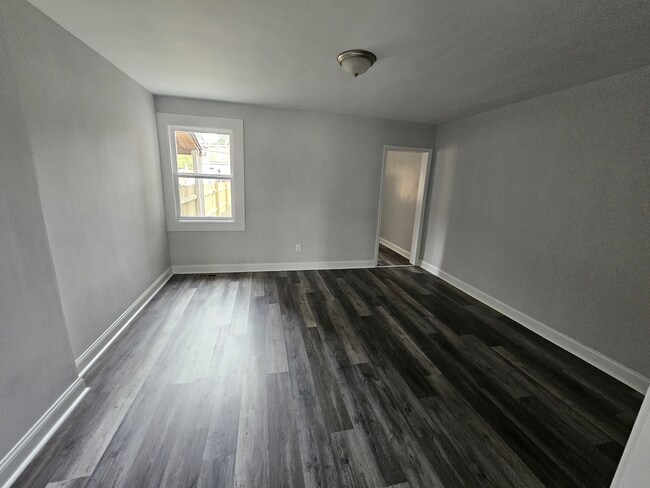 Building Photo - 7024 Belclare Rd