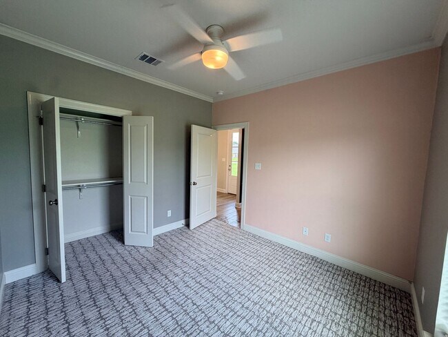 Building Photo - 3520 Windwood Circle.