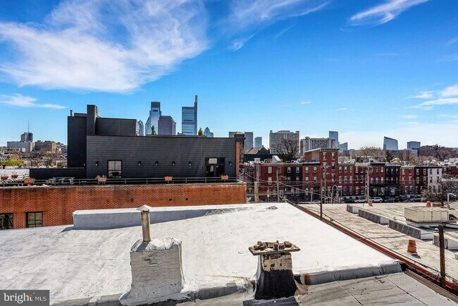 Building Photo - 709 N 19th St