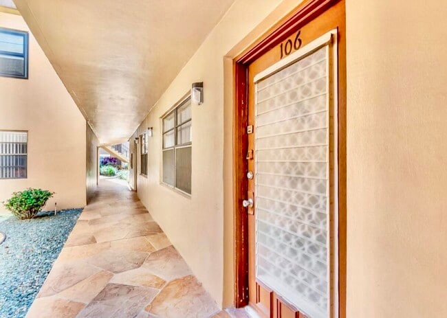 Building Photo - 106 Piedmont C