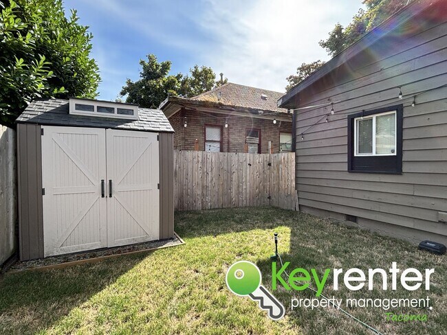Building Photo - Fully Remodeled Tacoma Home with Detached ...