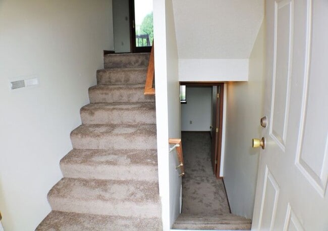Building Photo - $1,450 | 3 Bedroom, 2.5 Bathroom Town Home...
