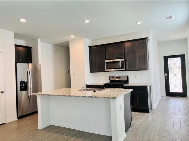Building Photo - 23011 True Fortune Dr