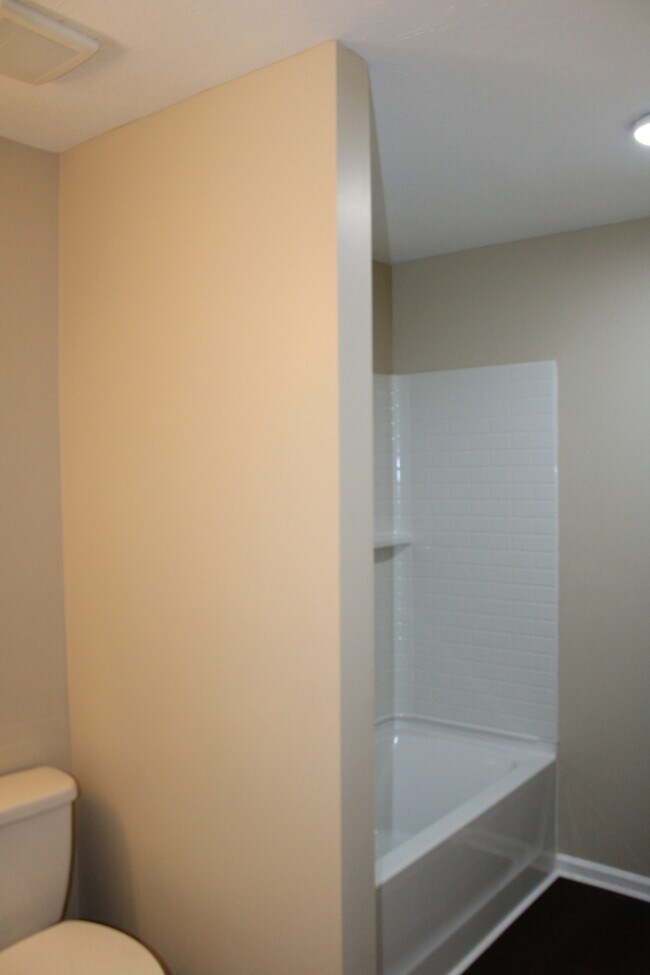 Building Photo - 4104 Spencer St