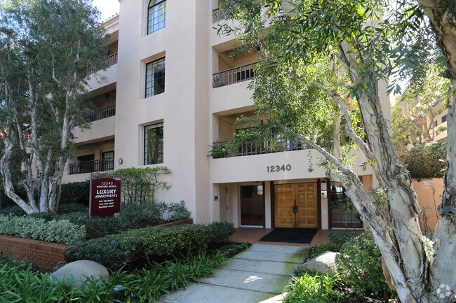 Building Photo - Montana Woods Apartments