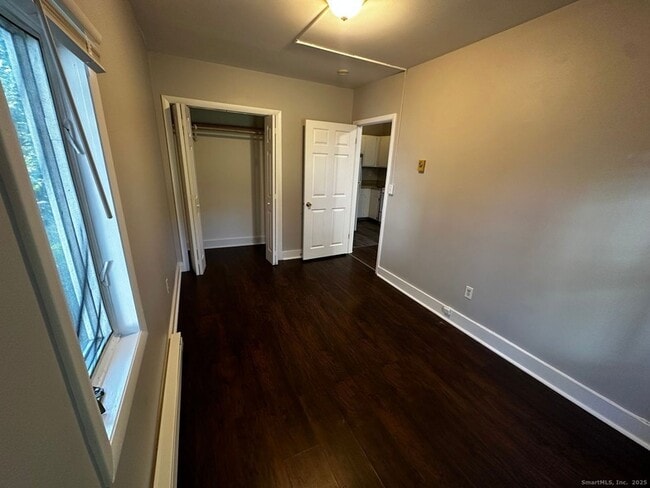 Building Photo - 7 Prest St