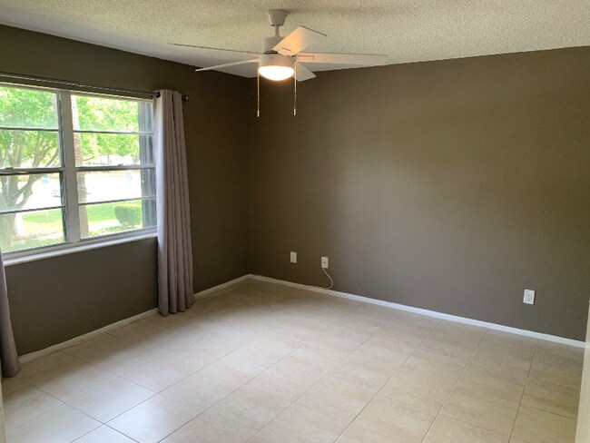 Building Photo - 701 N Indian River Dr