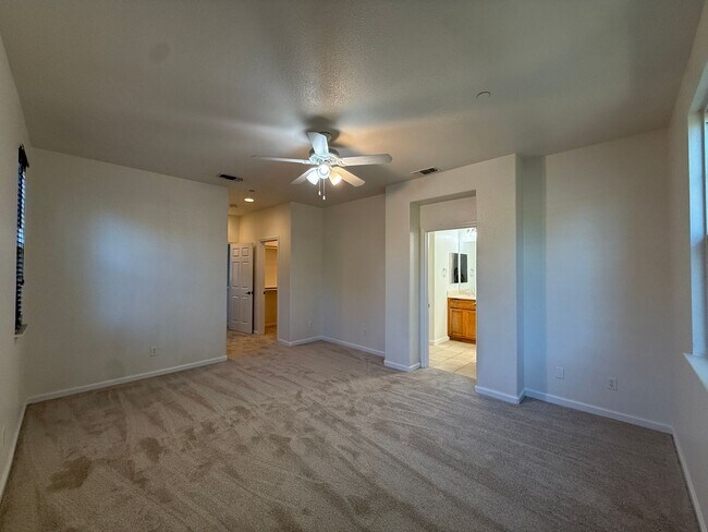 Building Photo - 133 Summertime Ln