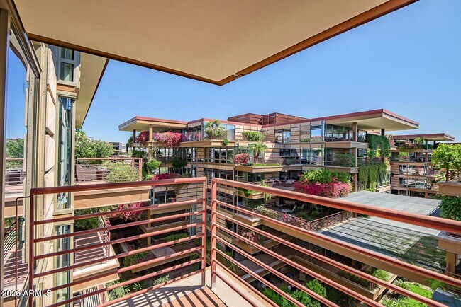 Building Photo - 7131 E Rancho Vista Dr