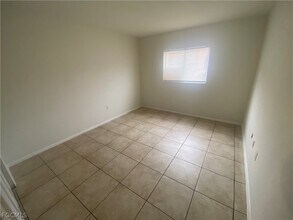 Building Photo - 2670 Park Windsor Dr