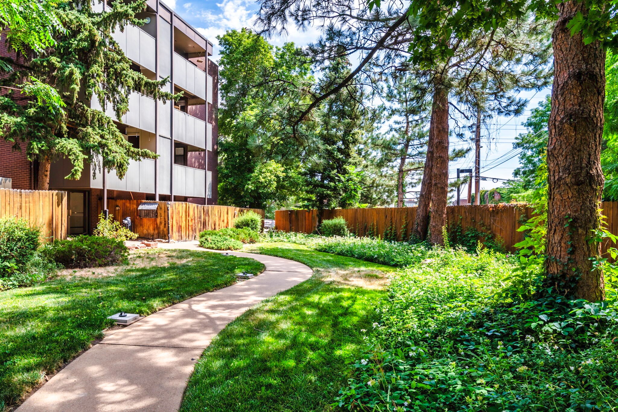 Building Photo - 2227 Canyon Blvd
