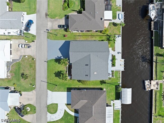 Building Photo - 7195 Reymoor Dr