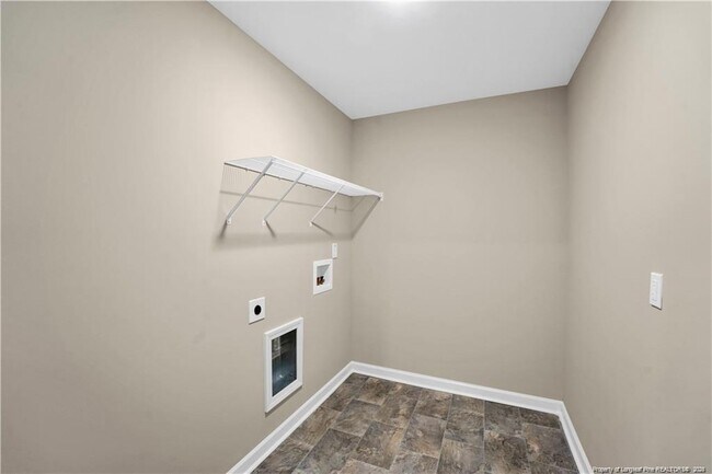 Building Photo - 737 Caelin Farms Rd