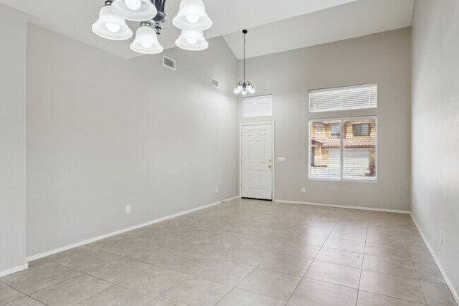 Building Photo - San Tan Heights
