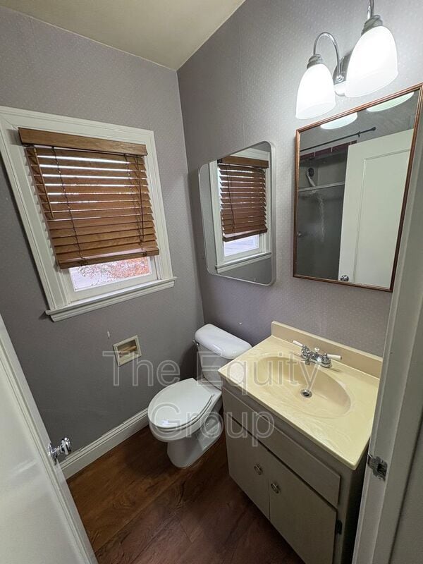 Building Photo - 1801 Riverside St