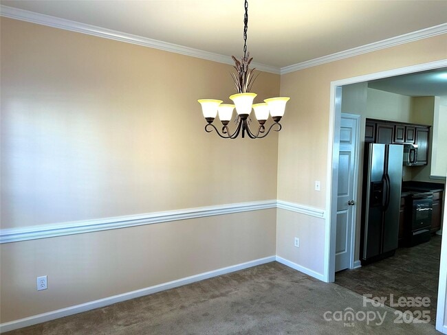 Building Photo - 7946 Mariners Pointe Cir