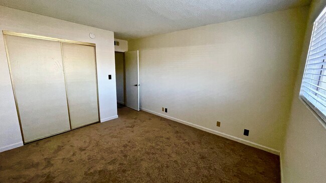 Building Photo - 532 Ebbtide Cir