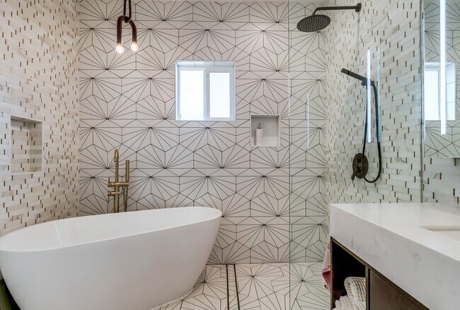 Building Photo - 4427 Topaz St