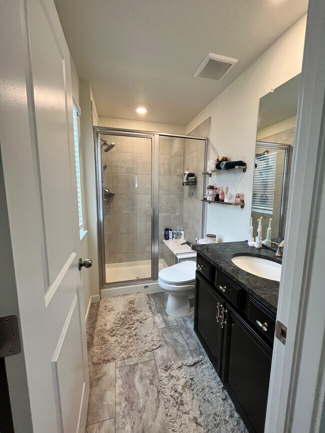 Building Photo - 17739 Olive St