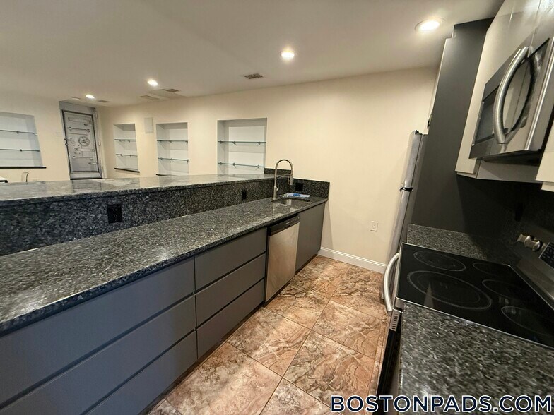 Building Photo - 25 St Marys Ct