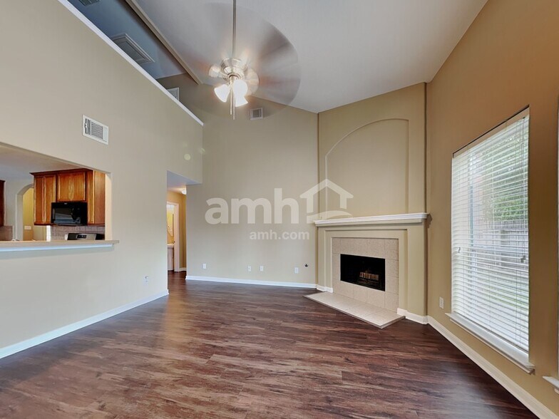 Building Photo - 22927 Lily Creek Dr