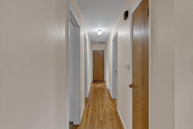 Building Photo - 2231 Wynkoop Dr