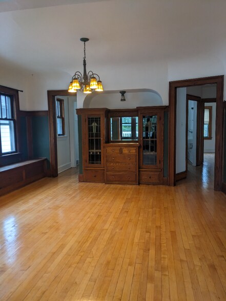 Building Photo - 1241 N 46th St