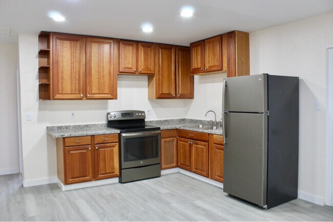 Primary Photo - 22144 Laramore Ave