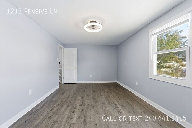 Building Photo - 1212 Pensive Ln