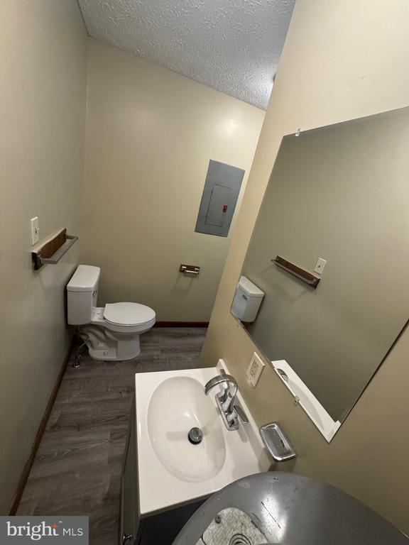 Building Photo - 520 Allston Cir