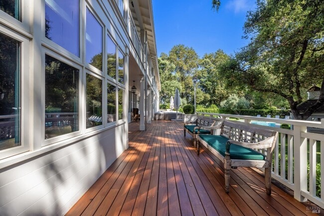 Building Photo - 989 Rutherford Rd