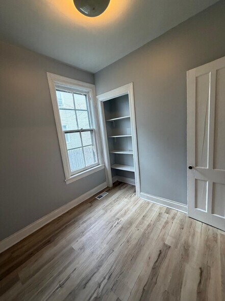 Building Photo - 20 Marvin Ave