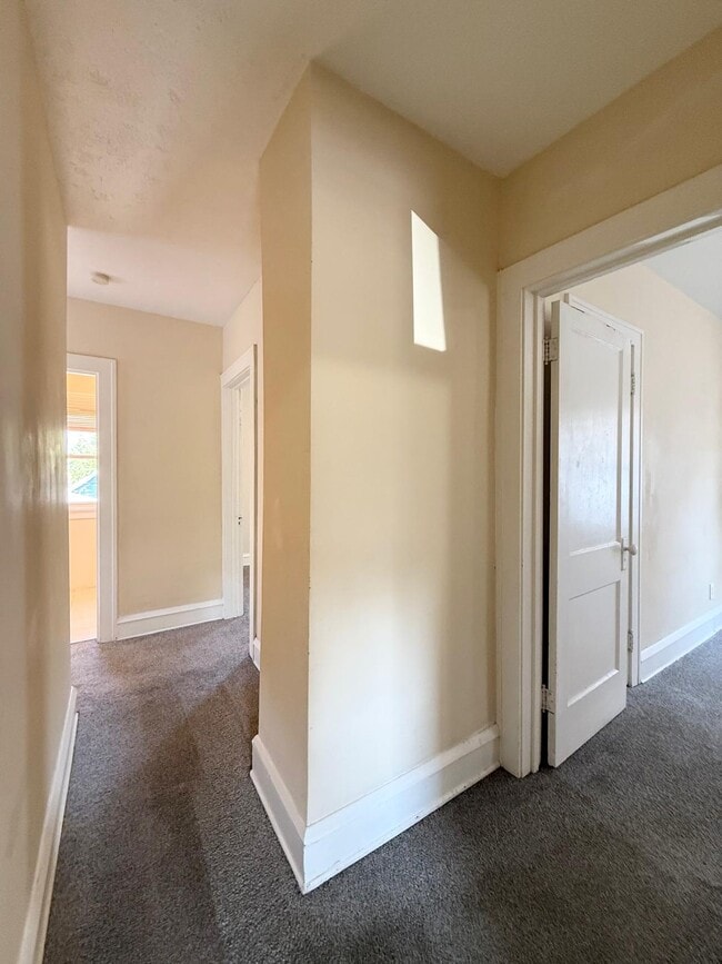 Building Photo - 3545 W 129th St