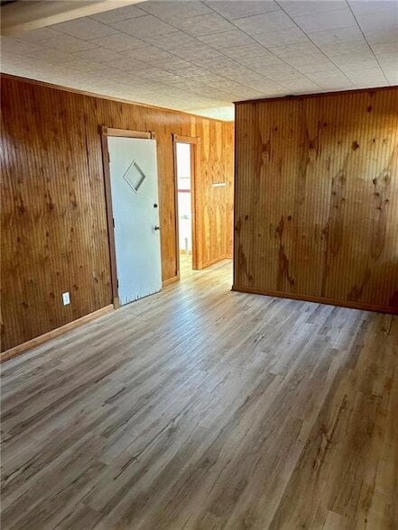 Building Photo - 483 Dogwood Dr