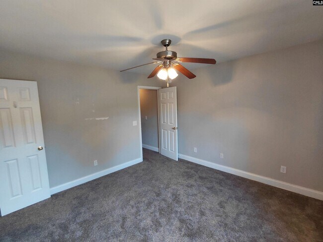 Building Photo - 300 Hampton Forest Drive