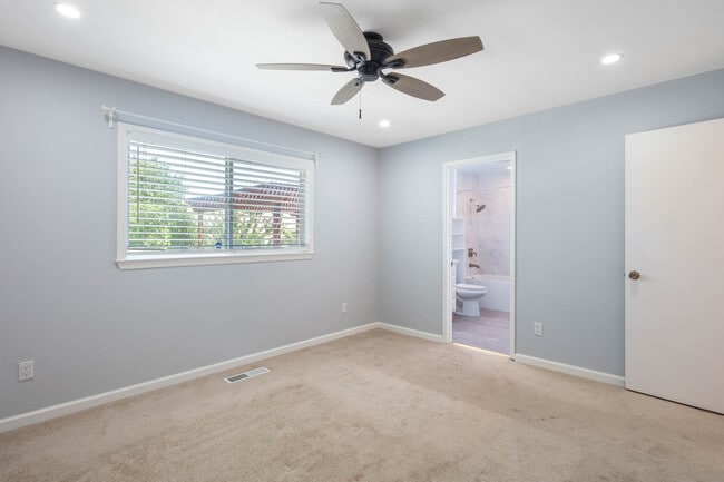 Building Photo - 2225 Mt Whitney Dr