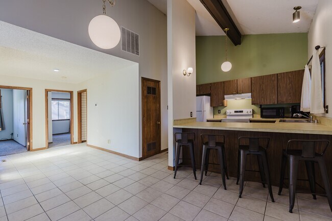 Building Photo - 217 Pinon Causeway