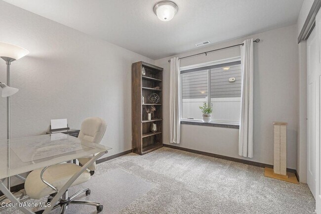 Building Photo - 3813 N Pradera Ct