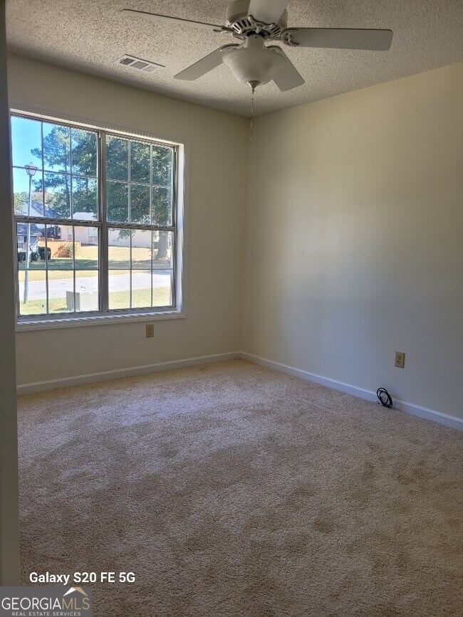 Building Photo - 113 Woodridge Cir