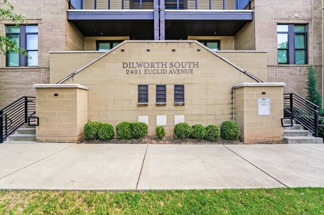 Building Photo - SouthEnd Luxury + Included Utilities (Gas,...