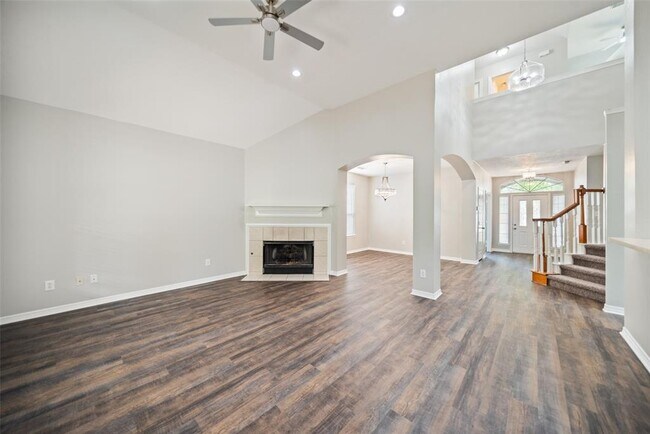 Building Photo - 10207 Trailblazer Ln
