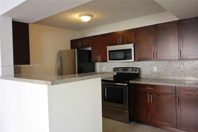 Building Photo - 10371 SW 150th Pl
