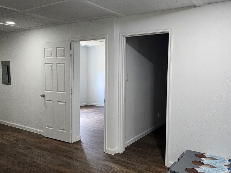 Building Photo - 3434 FM 17