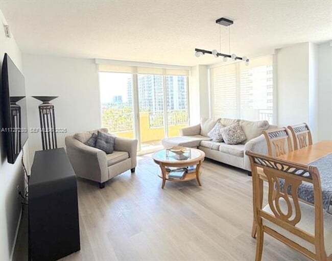 Building Photo - 2080 S Ocean Dr