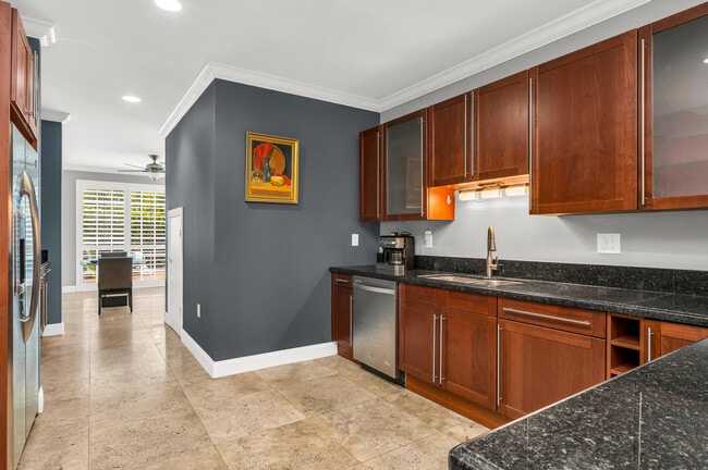 Building Photo - 486 SW 5th St